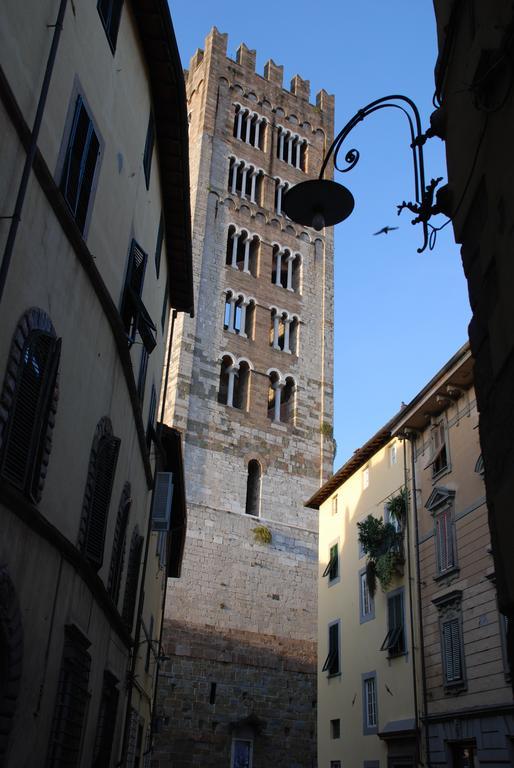 S. Agostino Fronte Mura Lucca Dış mekan fotoğraf