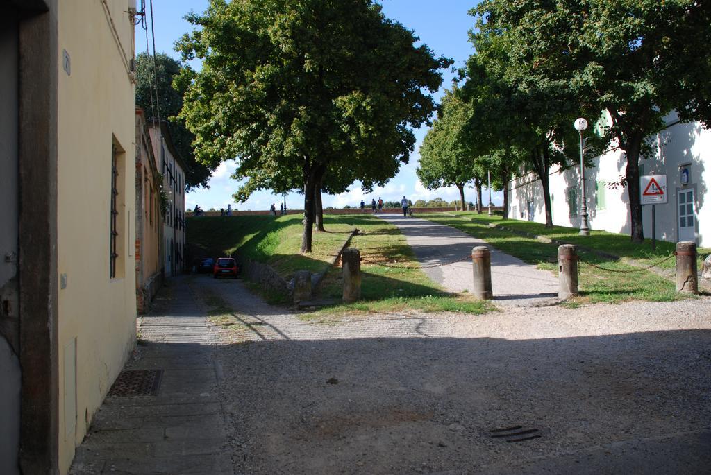 S. Agostino Fronte Mura Lucca Dış mekan fotoğraf